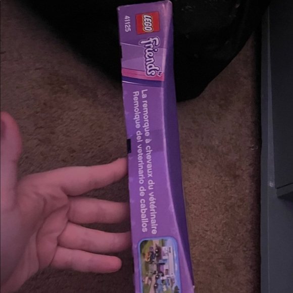 LEGO Friends Horse Vet Trailer Set - Purple and Blue - Picture 3 of 4